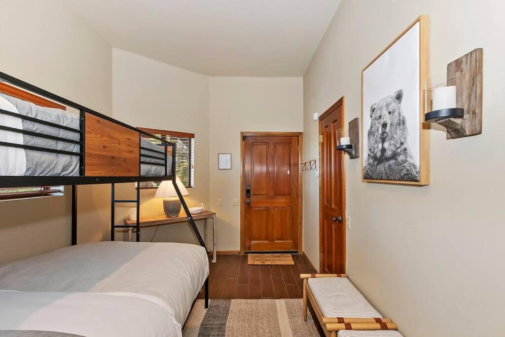 Stunning Lake View Game Room Spa Walk To Village Lake Arrowhead Ngoại thất bức ảnh